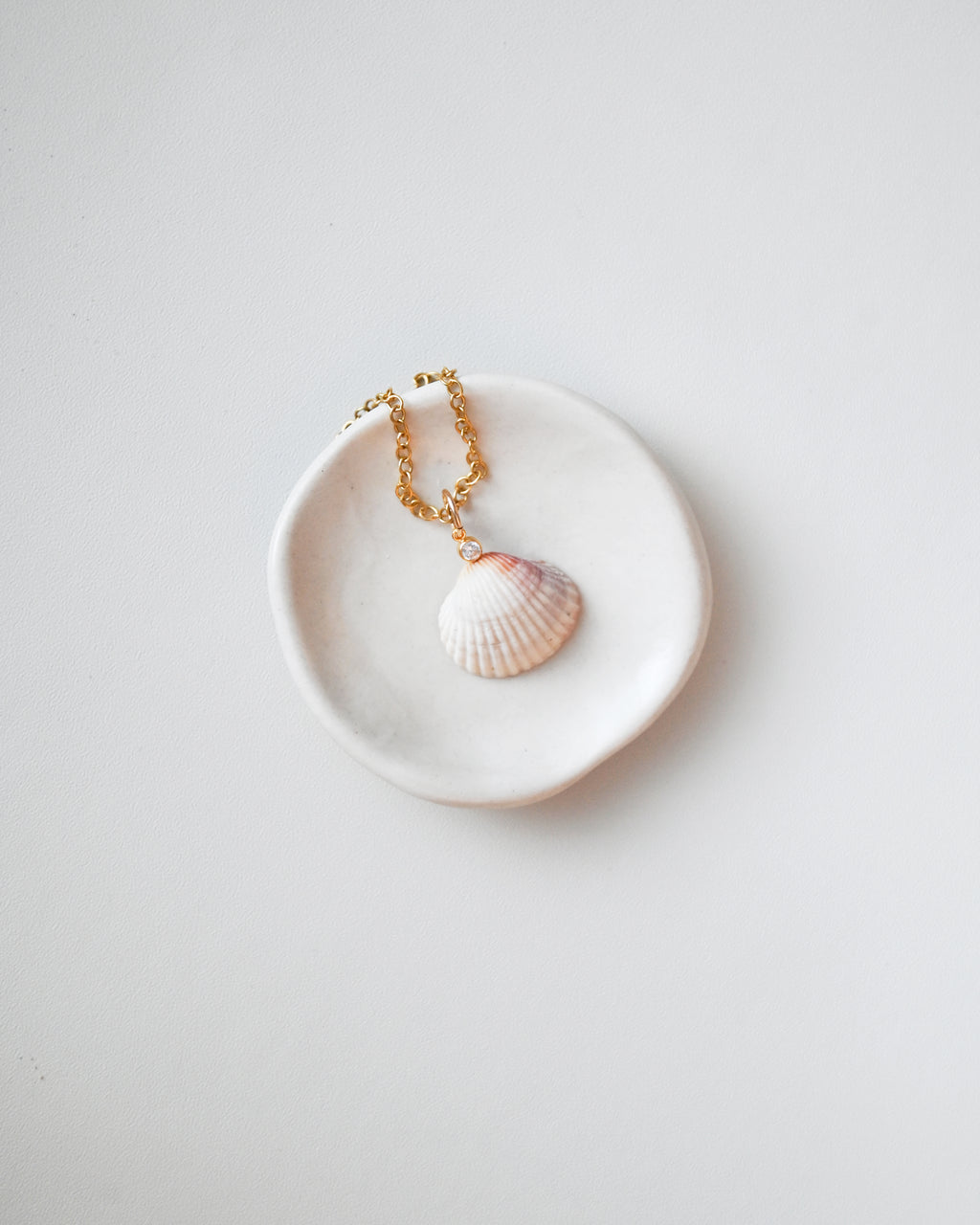 Cream Cockle Shell | Gold & Gemstone Setting