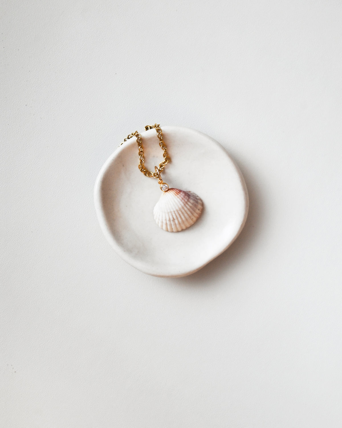 Cream Cockle Shell | Gold & Gemstone Setting