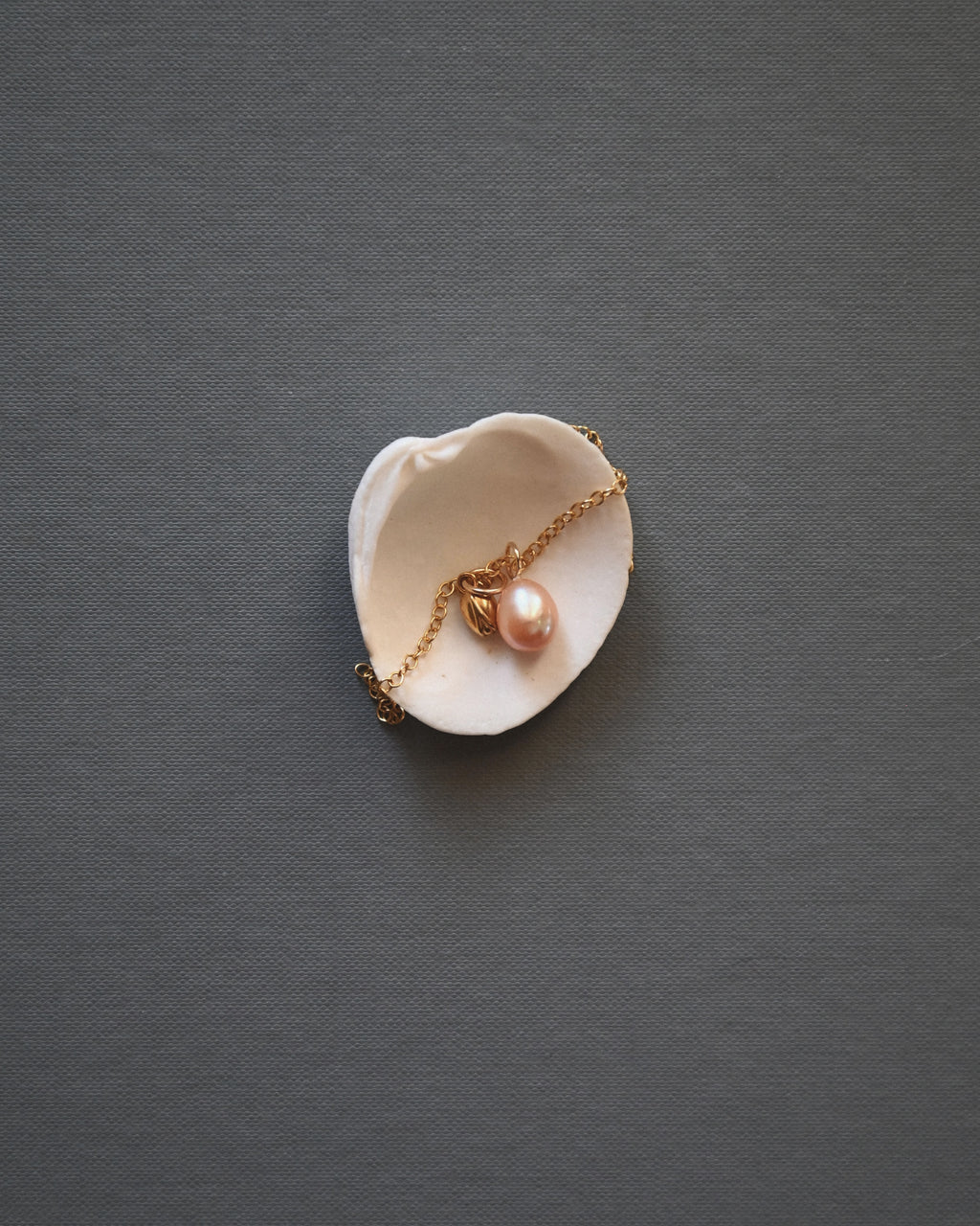 Calla Pendant