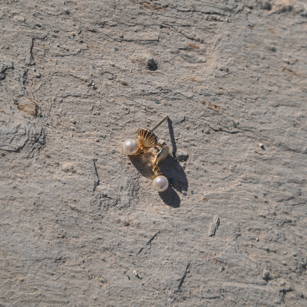 Elara Earrings (Creamrose)