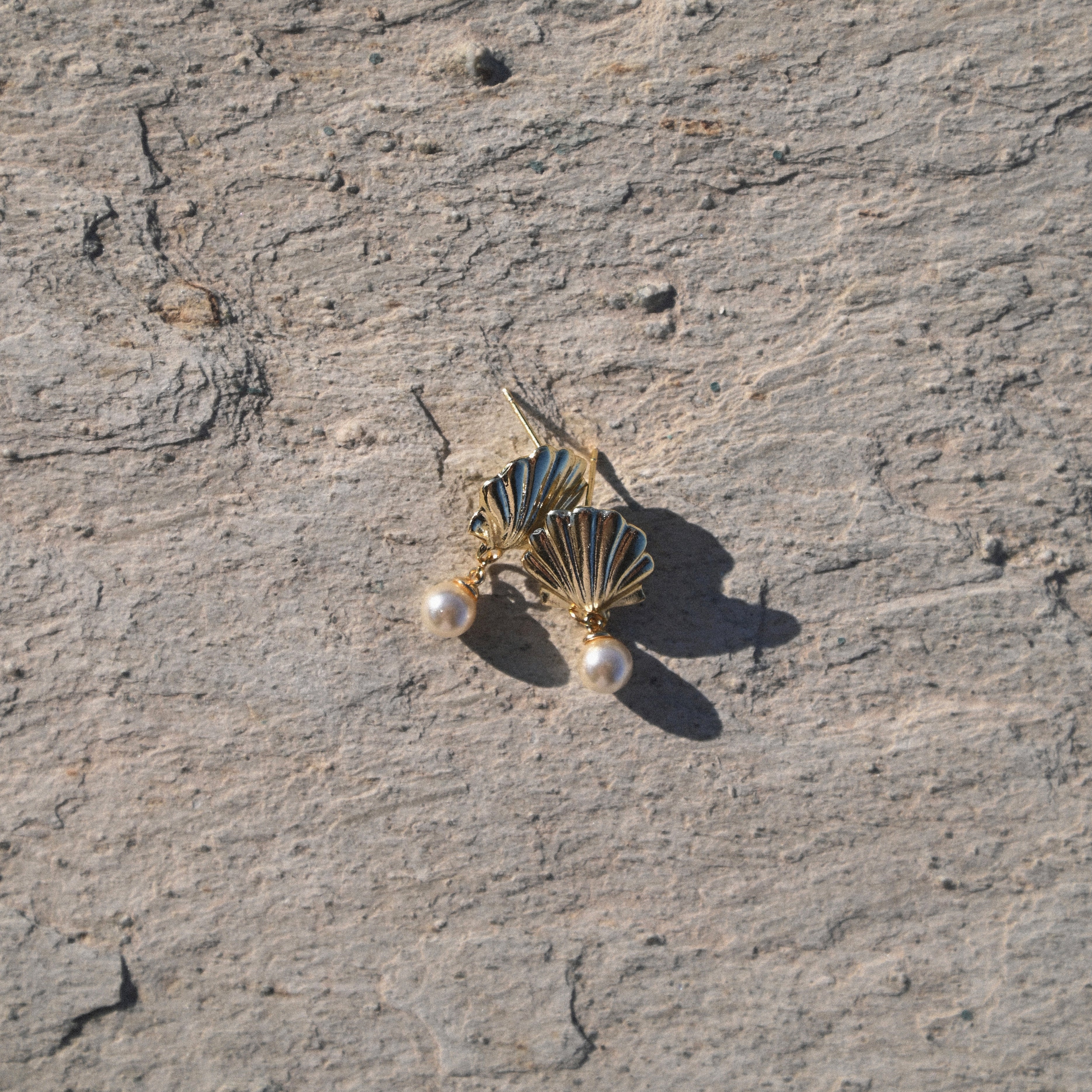 Naiara Earrings (Creamrose)
